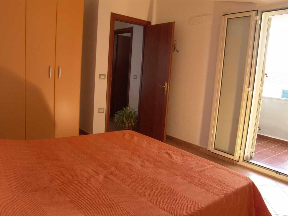 Stella Del Mar - No. 10 Apartment Dorgali Luaran gambar